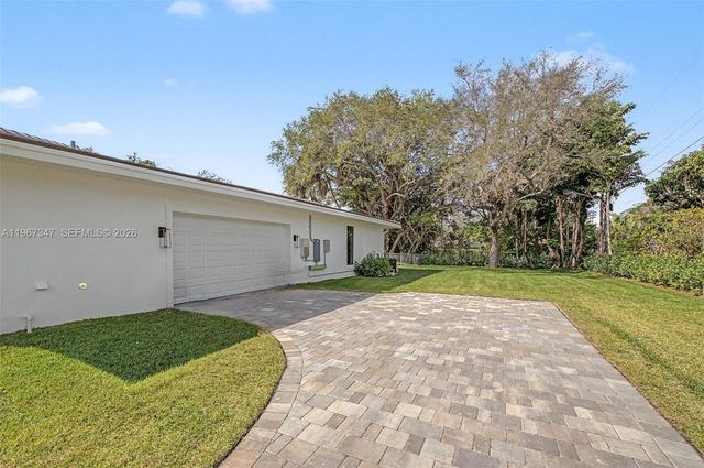 12940 SW 73rd Ave, Pinecrest, FL 33156
