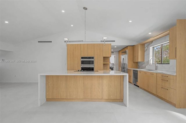 12940 SW 73rd Ave, Pinecrest, FL 33156