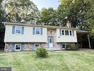 2200 BRIDLE PATH DR, Waldorf, MD 20601