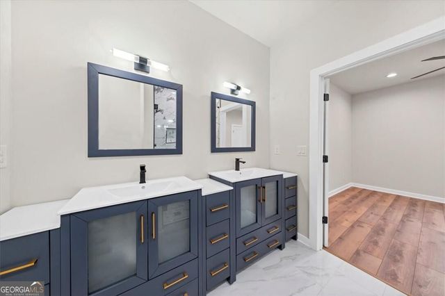 5530 Old Bill Cook Road, Atlanta, GA 30349