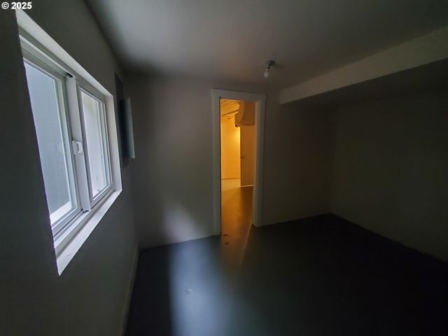 122 S 8TH St, St Helens, OR 97051