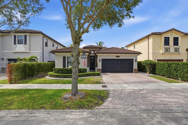16572 SW 43rd Ln, Kendall, FL 33185