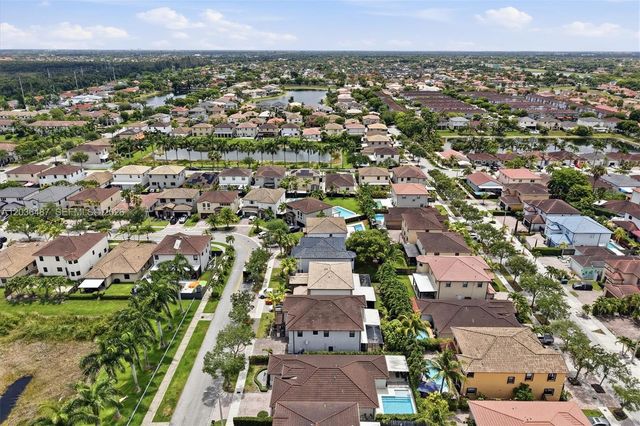 16572 SW 43rd Ln, Kendall, FL 33185
