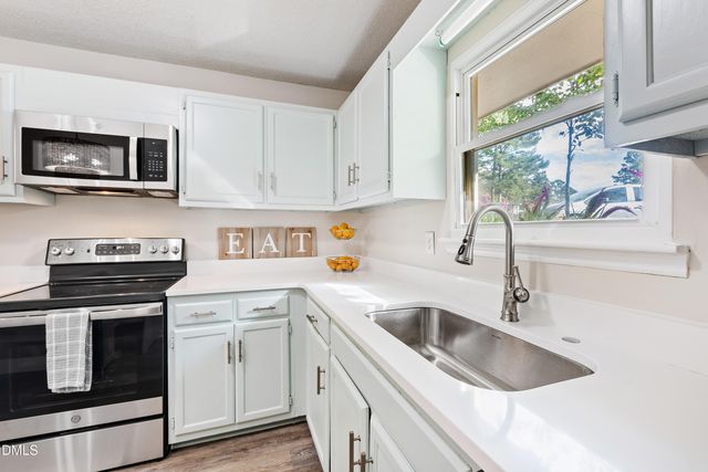 5748 3 Oaks Drive, Raleigh, NC 27612