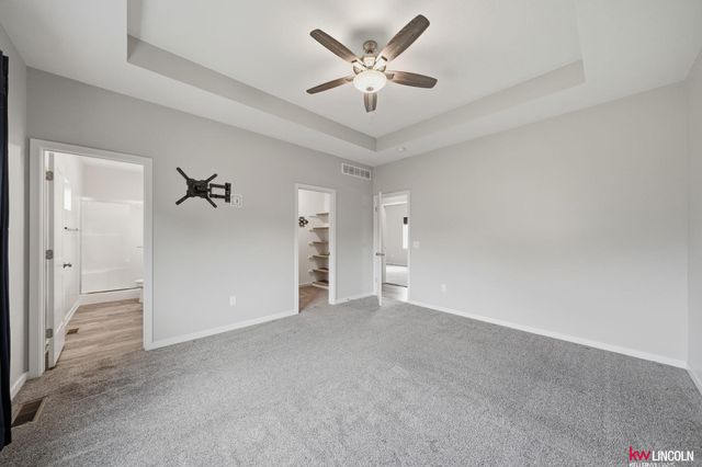 6121 S 97 Street, Lincoln, NE 68526