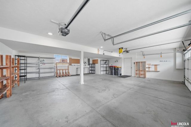 6121 S 97 Street, Lincoln, NE 68526