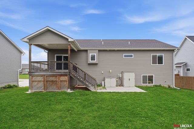 6121 S 97 Street, Lincoln, NE 68526