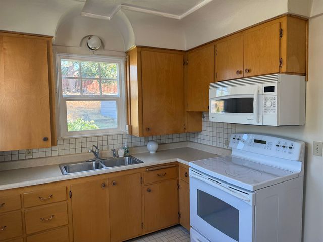 2918 W LONGFELLOW Ave, Spokane, WA 99205