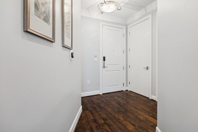 2207 Bancroft Street 1606, Houston, TX 77027