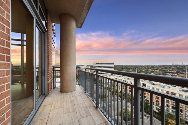2207 Bancroft Street 1606, Houston, TX 77027