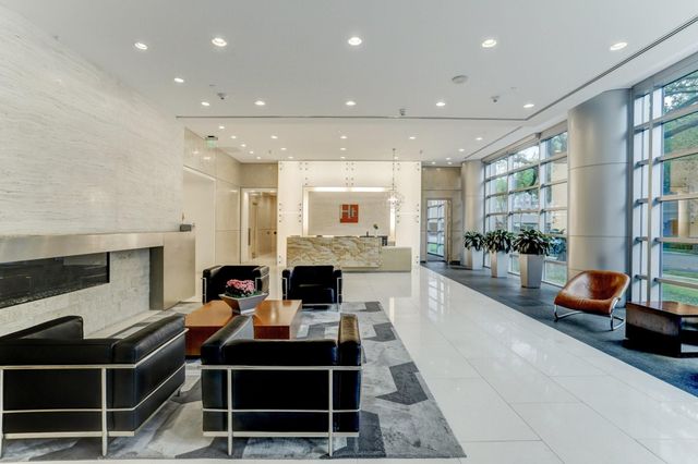 2207 Bancroft Street 1606, Houston, TX 77027