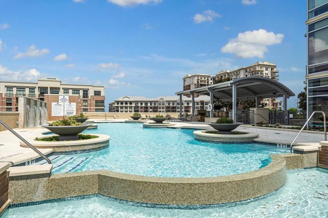 2207 Bancroft Street 1606, Houston, TX 77027
