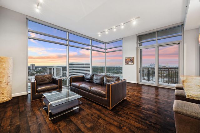 2207 Bancroft Street 1606, Houston, TX 77027