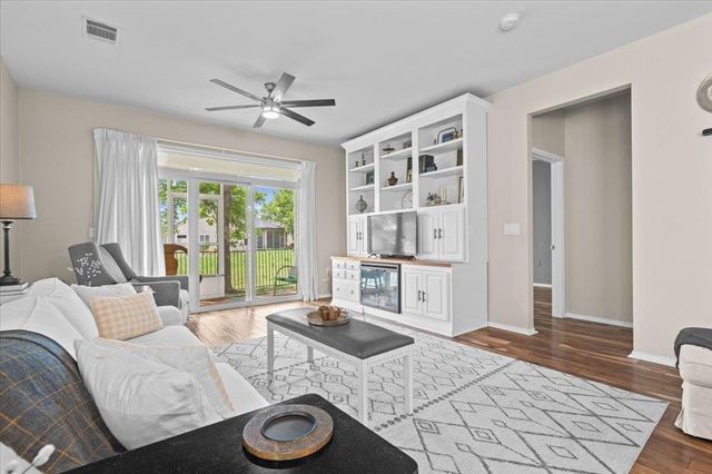 113 Honey Creek TRL, Georgetown, TX 78633
