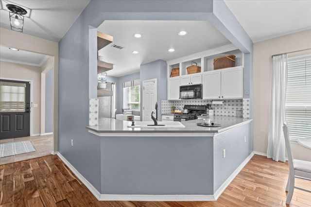 113 Honey Creek TRL, Georgetown, TX 78633