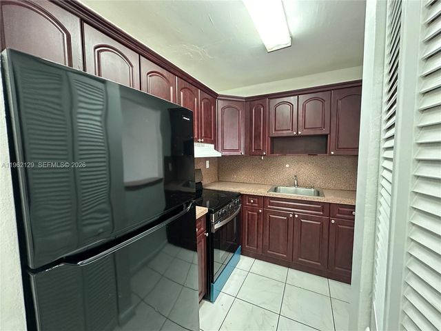 1008 NW 45th Ave 15, Miami, FL 33126