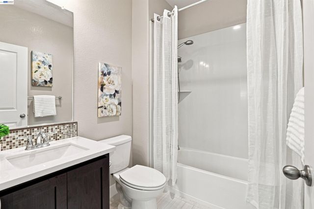 115 Maidenhair Ter, Sunnyvale, CA 94086