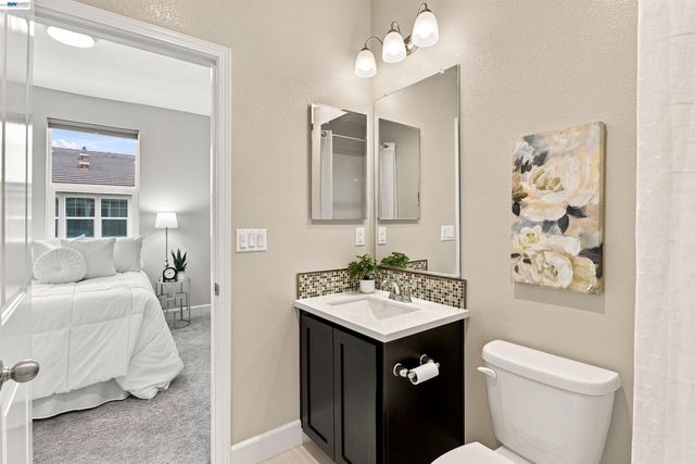 115 Maidenhair Ter, Sunnyvale, CA 94086