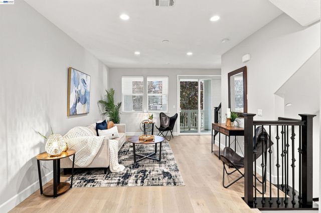 115 Maidenhair Ter, Sunnyvale, CA 94086