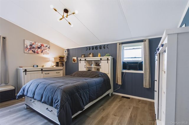 20 Seneca Lane, Milton, NY 12547