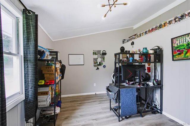 20 Seneca Lane, Milton, NY 12547