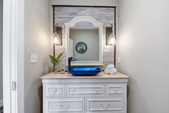 206 N Street, Houston, TX 77009