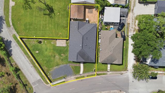 206 N Street, Houston, TX 77009