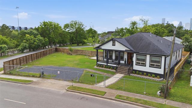 206 N Street, Houston, TX 77009