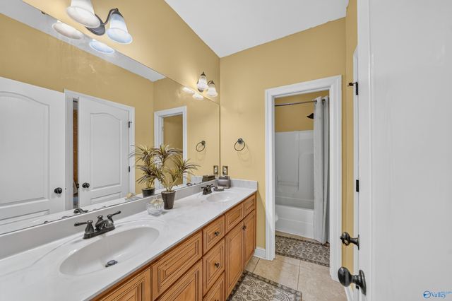 201 Chris Ryan Lane, Toney, AL 35773