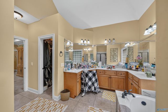 201 Chris Ryan Lane, Toney, AL 35773