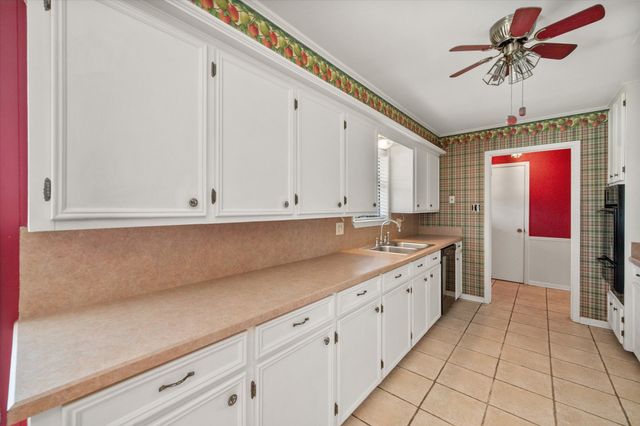 316 Mckinney Avenue, Corsicana, TX 75110