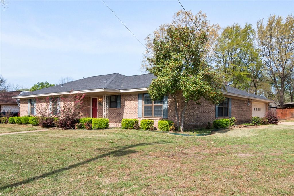 316 Mckinney Avenue, Corsicana, TX 75110