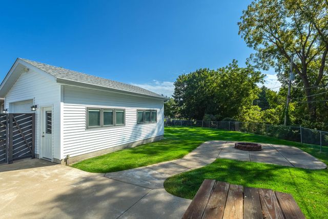 3714 12th Street, East Moline, IL 61244