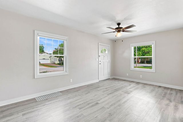 3714 12th Street, East Moline, IL 61244