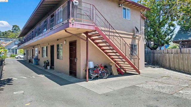 2529 E 27Th St, Oakland, CA 94601