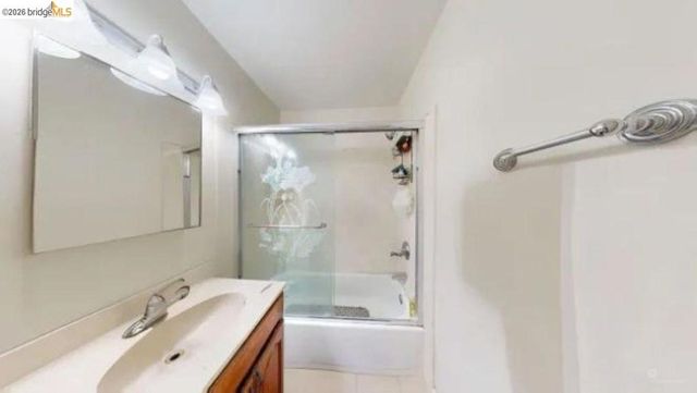 2529 E 27Th St, Oakland, CA 94601