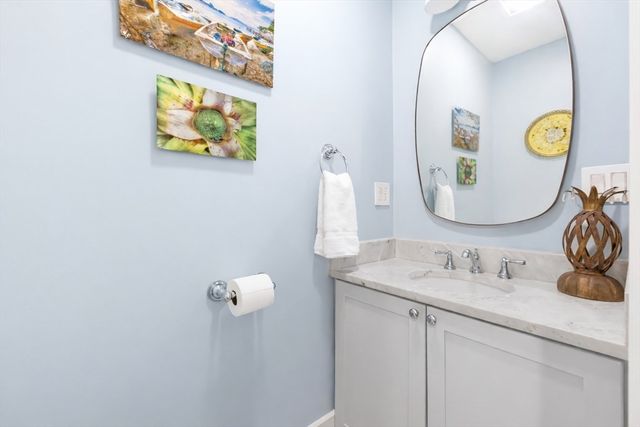 435 E 3rd St 2, Boston, MA 02127