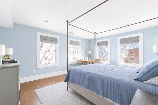 435 E 3rd St 2, Boston, MA 02127