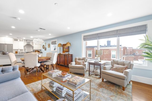 435 E 3rd St 2, Boston, MA 02127