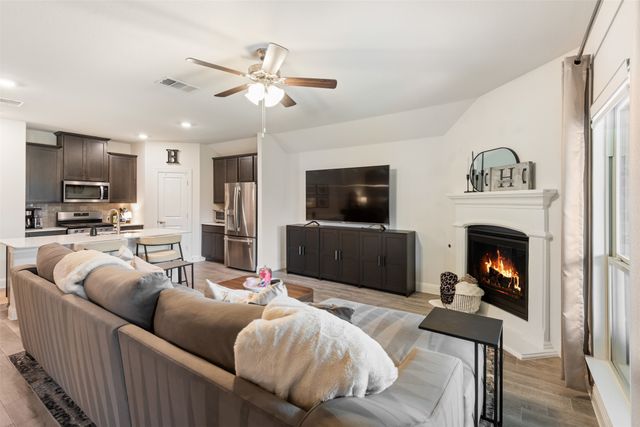 11028 Los Alamos Drive, Aubrey, TX 76227