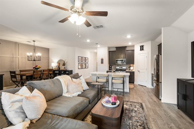 11028 Los Alamos Drive, Aubrey, TX 76227