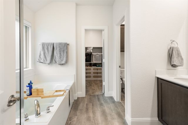 11028 Los Alamos Drive, Aubrey, TX 76227