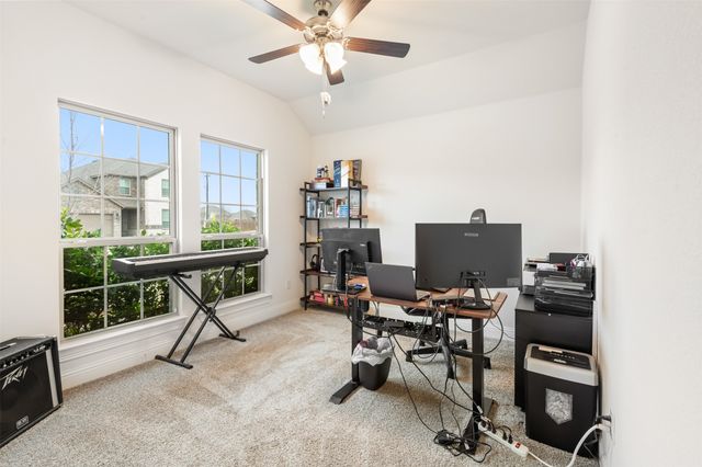 11028 Los Alamos Drive, Aubrey, TX 76227