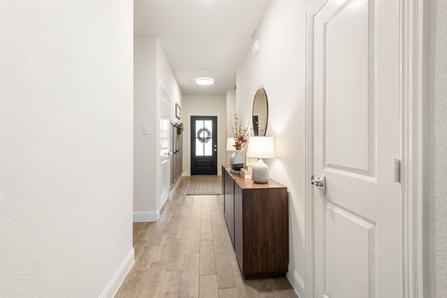 11028 Los Alamos Drive, Aubrey, TX 76227