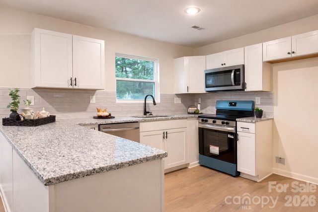 112 Harmony Trail, Gastonia, NC 28056