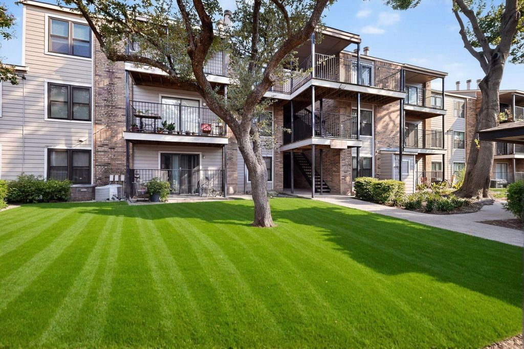 8109 Skillman Street 3003, Dallas, TX 75231