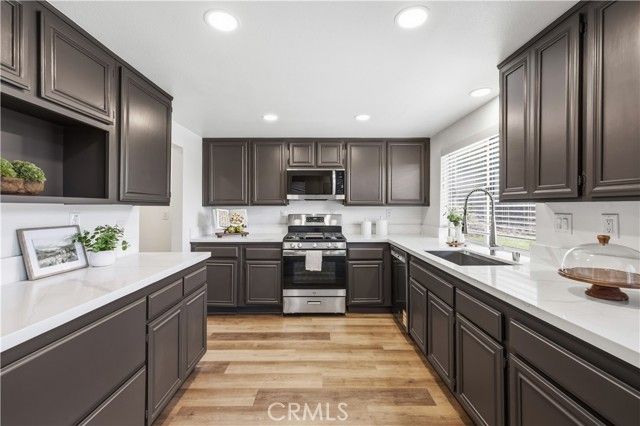 24603 Little Oak, Newhall (santa Clarita), CA 91321