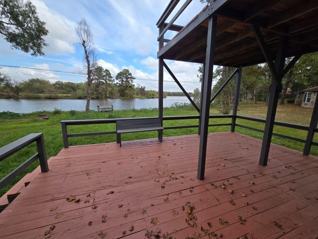 409 Brook Hollow Drive, Conroe, TX 77385