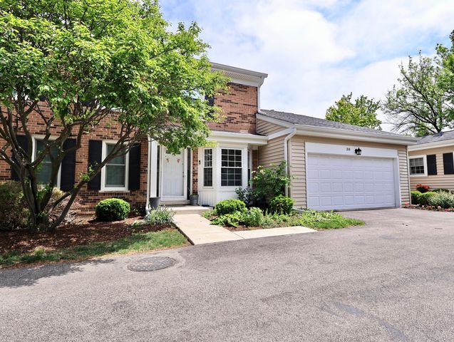 38 The Court of Greenway, Northbrook, IL 60062