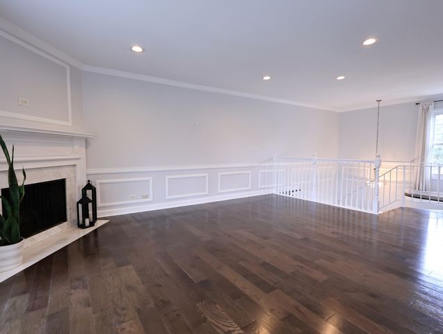 38 The Court of Greenway, Northbrook, IL 60062